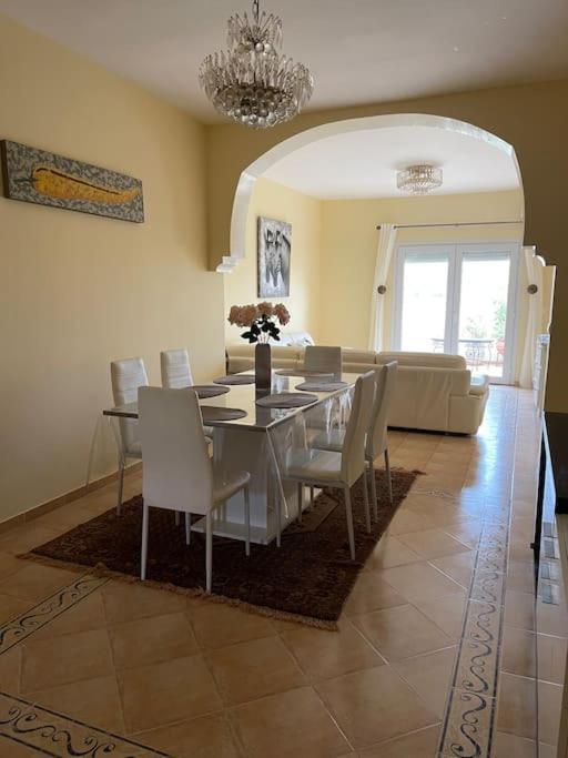 Appartement En Residence + Grande Terrasse Sur Le Toit Saïdia Exteriér fotografie